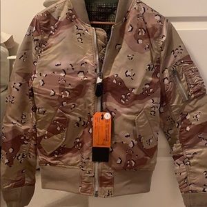 Alpha Industries MA-1 slim fit small flight jacket